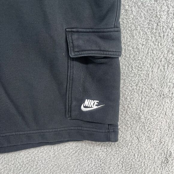 Nike Sportswear Club Men's Cargo Shorts Black Large - Picture 2 of 12